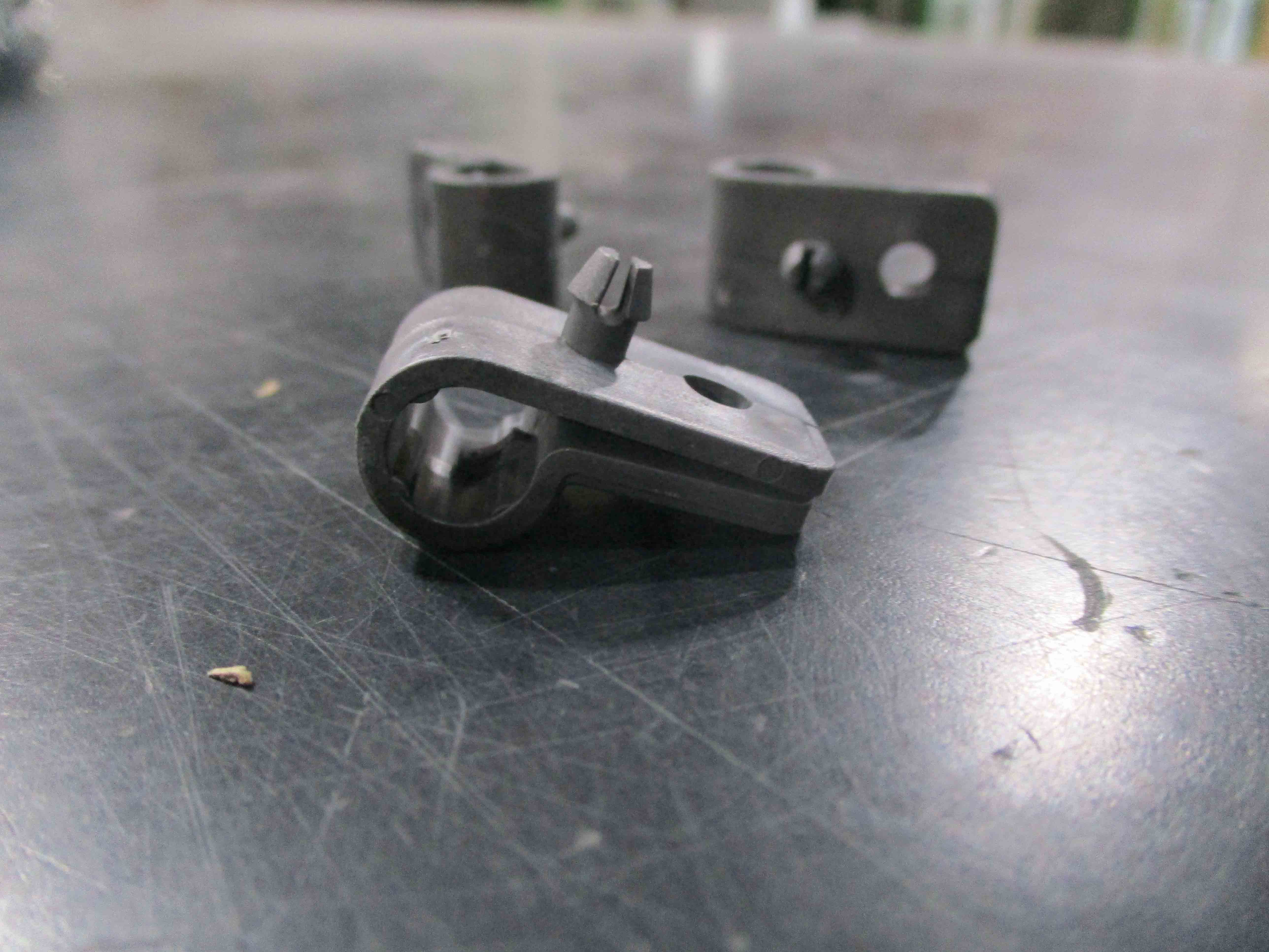 DELLA Replacement Cable Clamp for TL-24K2V-19S Outdoor Unit