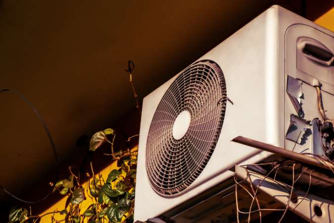 How to Fix and Prevent Frozen Evaporator Coils in Your AC? – Della